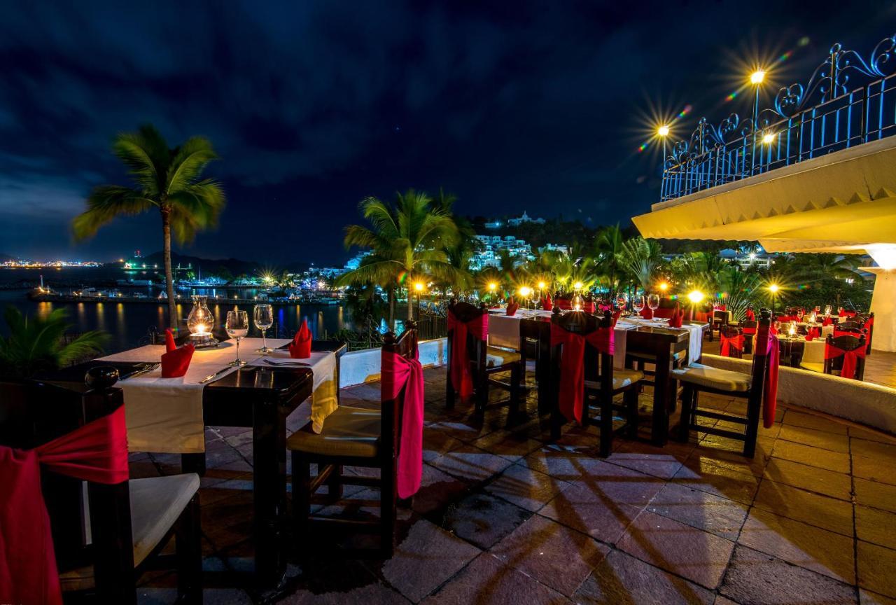 Las Hadas By Brisas Manzanillo Luaran gambar The restaurant at the hotel