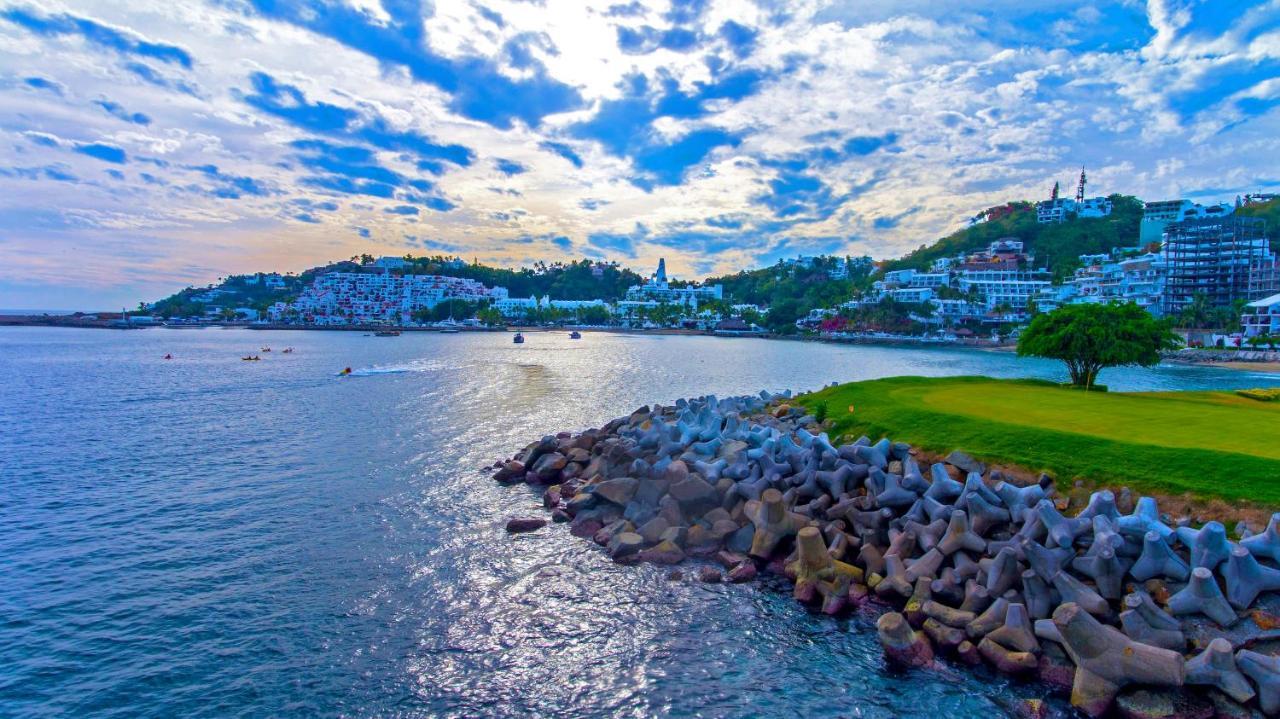 Las Hadas By Brisas Manzanillo Luaran gambar View of the town from the ferry
