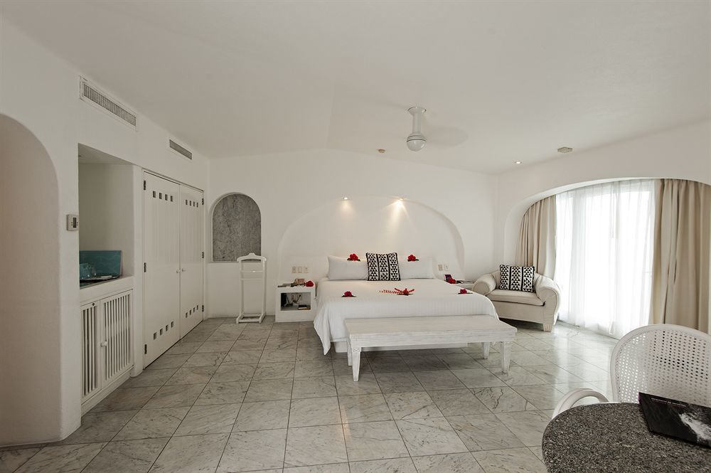 Las Hadas By Brisas Manzanillo Luaran gambar A suite at the resort