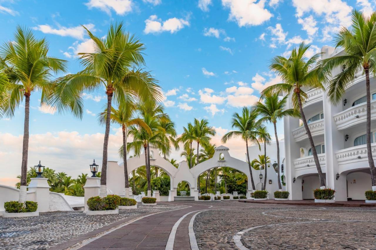 Las Hadas By Brisas Manzanillo Luaran gambar Entrance to the hotel