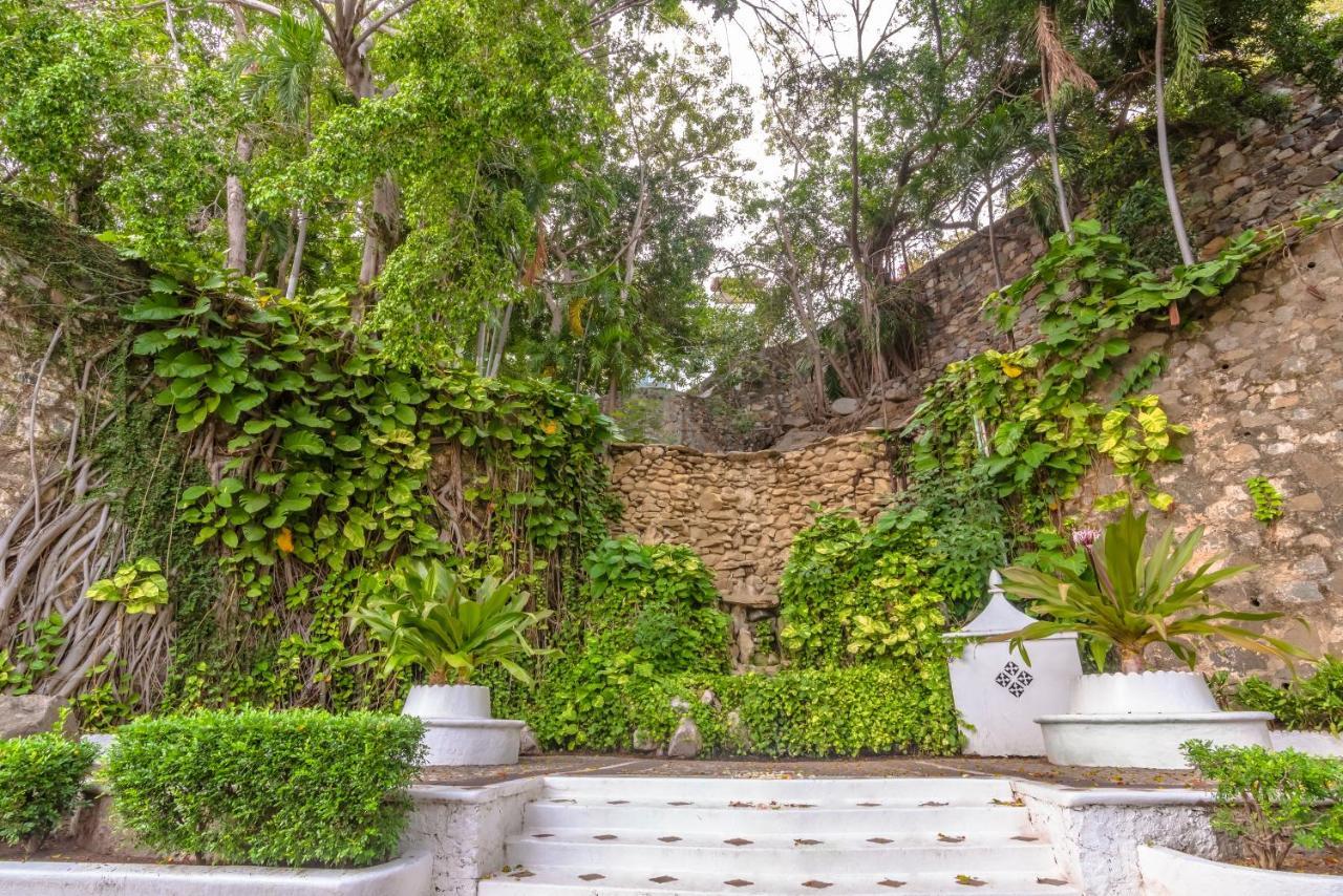 Las Hadas By Brisas Manzanillo Luaran gambar The entrance to the house